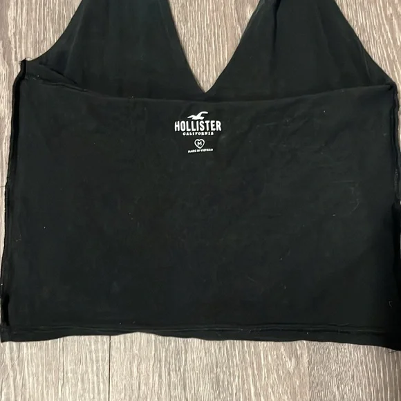 Black halter top size medium - Picture 2 of 2